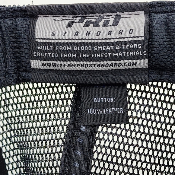 Pro Standard Men's Marlins Classic Pinch Front Trucker - OS - Picture 7 of 11